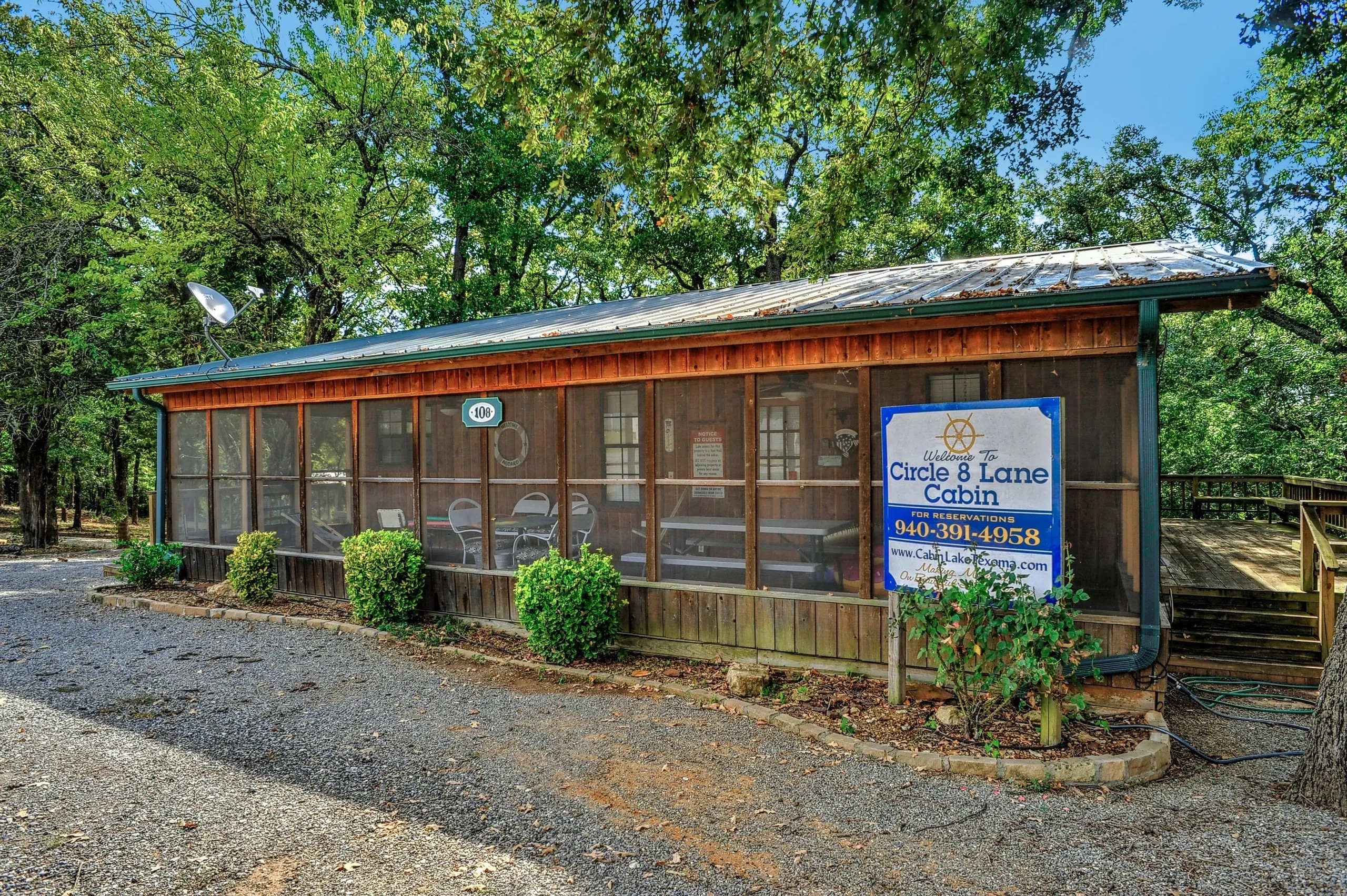 Circle 8 Lane Cabin